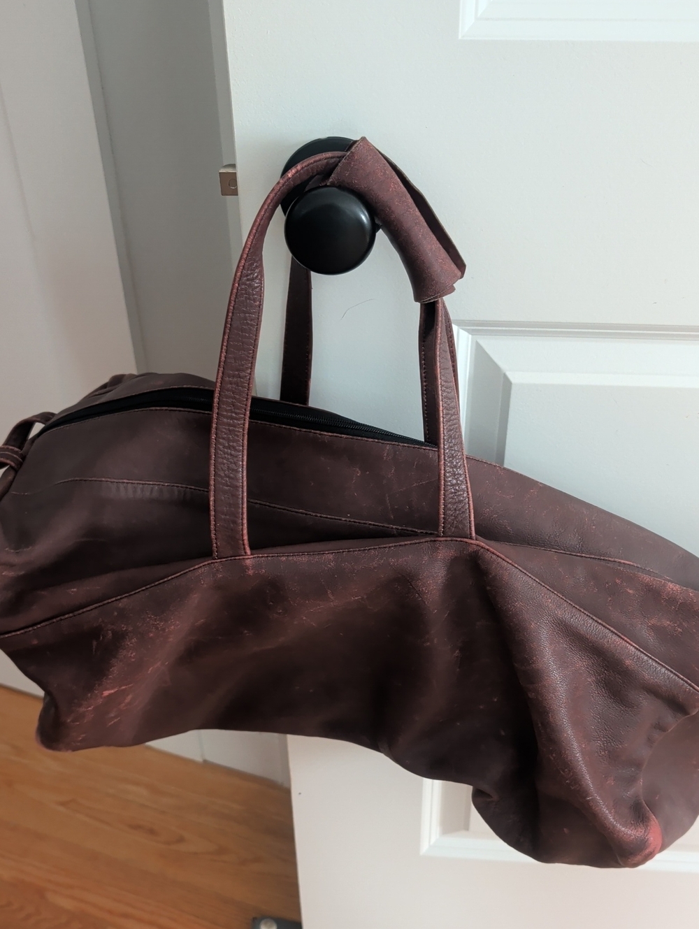 handmade Leather Travel Duffel Bag in  Burgundy  Men’s Carryall..Retail 1400.0
